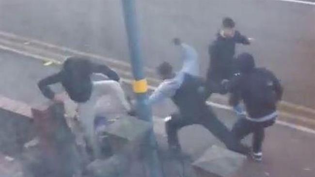 Thugs wield machete in ‘bloodbath Britain’: Video 