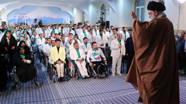 Leader pays tribute to Iran’s Paralympic athletes