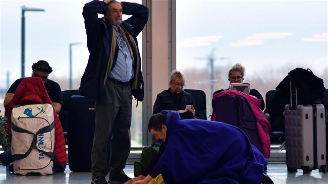 Hundreds arrested in UK for being drunk on a plane