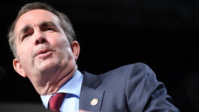 Senior Democrats urge scandal-hit Virginia Gov. to resign