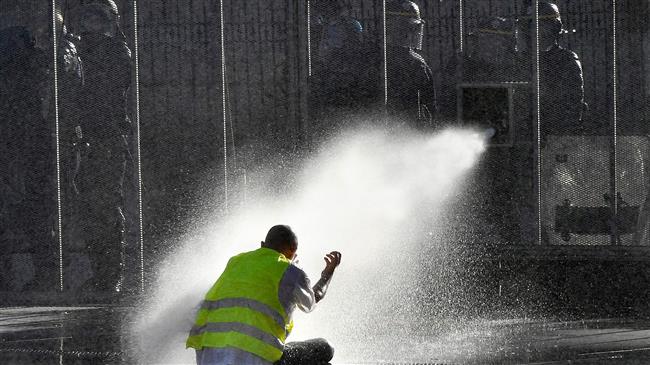 Acte 20: 1ère ville sous couvre-feu? 