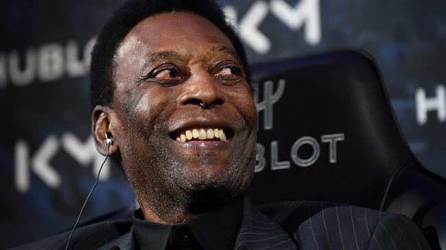 Pele hospitalized in Paris