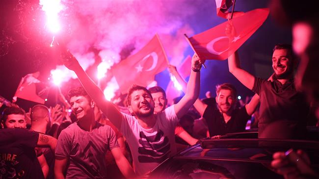Turkish lira up 2% after Istanbul election results
