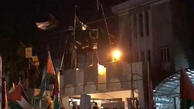 Iraqis storm Bahrain embassy over US-led confab