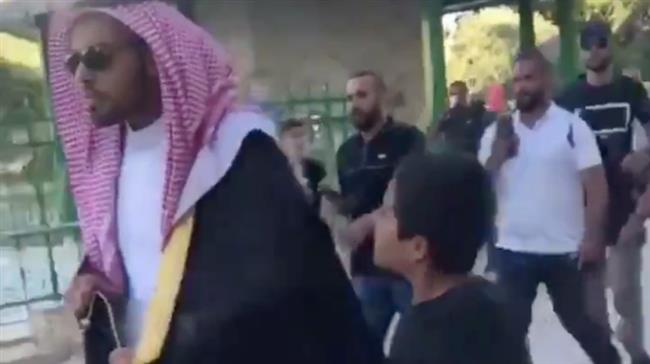 Pro-Israel Saudi sings in Hebrew at Netanyahu meeting 