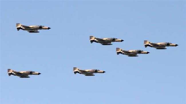 Iran holds drill in Persian Gulf, warns US against 'any plot'