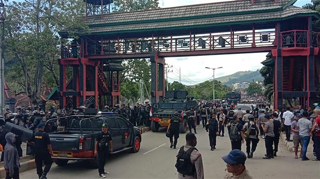 Clashes between Indonesia army, students turn deadly 