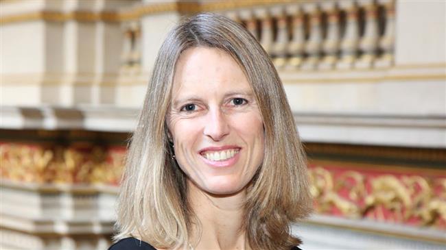 Senior UK diplomat quits over government Brexit 'half-truths'
