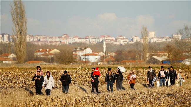 Greece tightens border control after Turkey opens gates