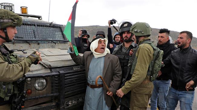 Israeli forces clash with Palestinians in West Bank