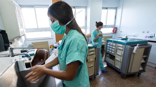 London hospitals facing 'tsunami' of coronavirus patients