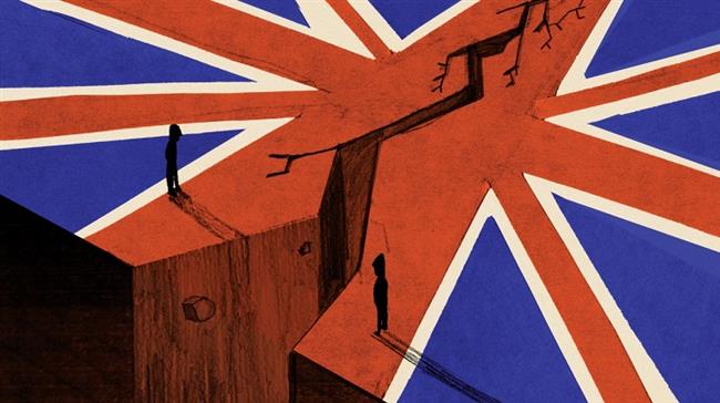 UK struggles to enforce lockdown 