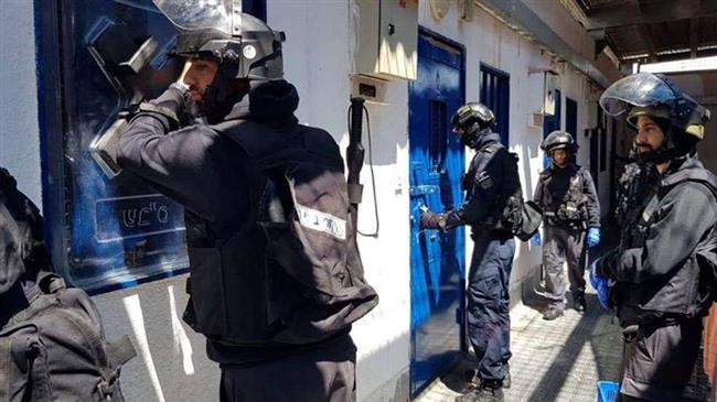 Europal calls for protecting Palestinian prisoners amid pandemic 
