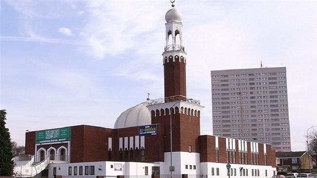 Food parcels and a makeshift morgue: inside a coronavirus-adapted mosque 