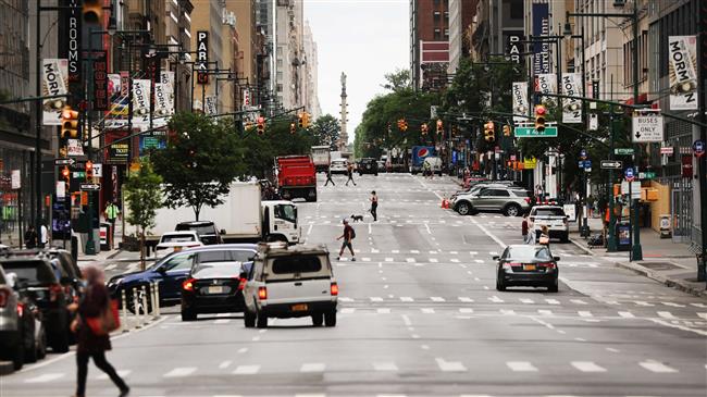 US economy collapsed 32.9 percent in the April-to-June period