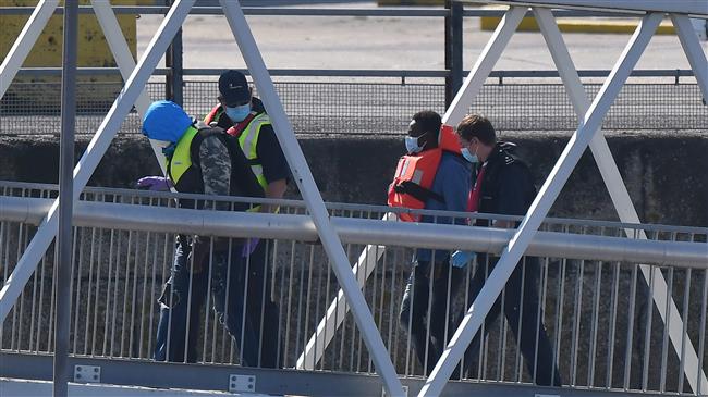 US court sides with Trump on deporting immigrants