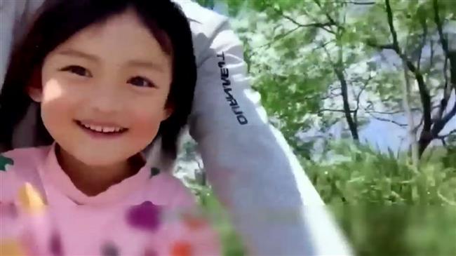Father bikes 4,000 km to Tibet with 4-yr-old daughter