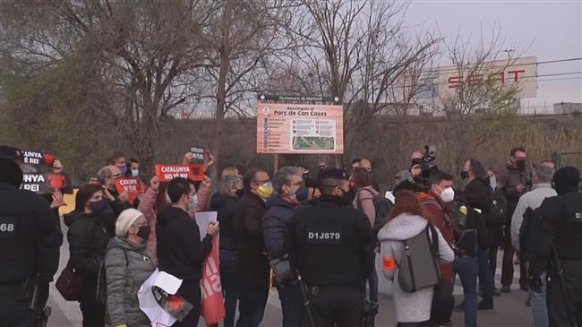 Catalonia separatists protest King's visit to car factory