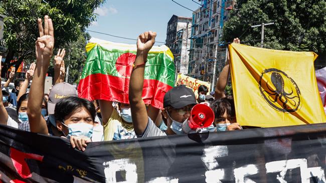 Myanmar junta pounds town with airstrikes, artillery to crush anti-coup fighters