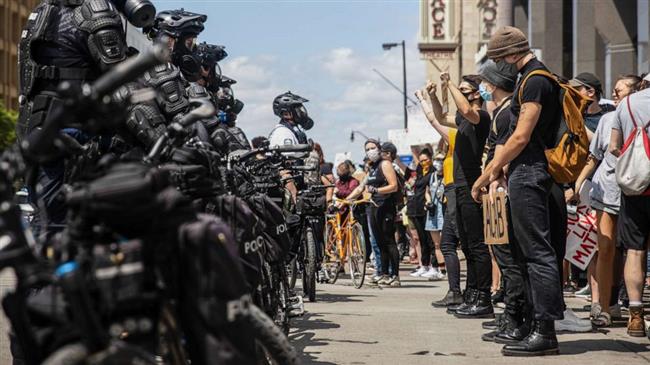 US officers charged with assault during George Floyd protests 