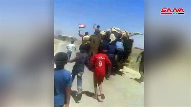 Villagers block US convoy in northeast Syria, force it to retreat