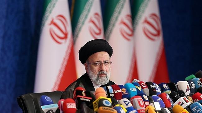 Raeisi stresses need for end to foreign interference in regional affairs