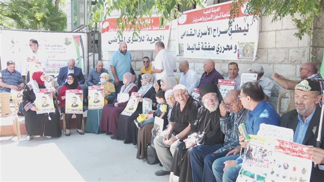 Palestinian prisoners on hunger strike to protest illegal detention