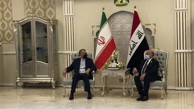 Que fait Macron en Irak? 