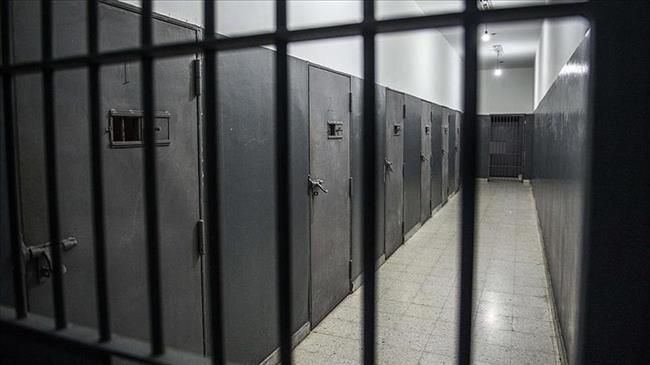 Palestinian detainee Anhar al-Deek set to give birth in Israeli jail